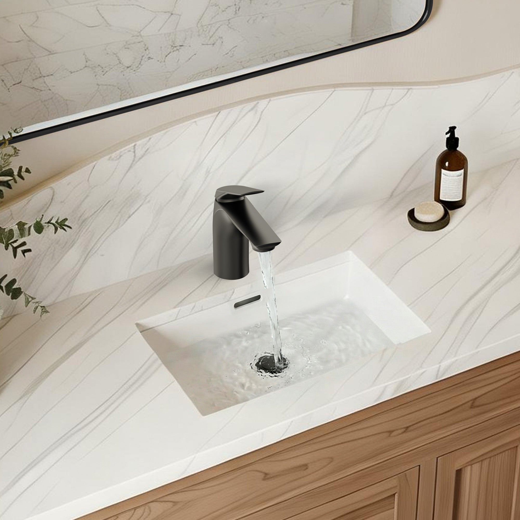 EVERSTEIN Bathroom Sink Faucet with Pop-Up Drain