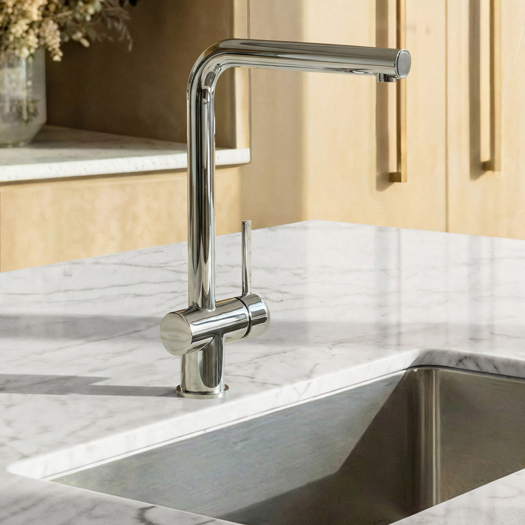 EVERSTEIN Single Handle Kitchen Faucet